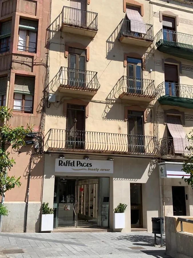 ÀTIC amb terrassa Mercat Central Tarragona Spagna